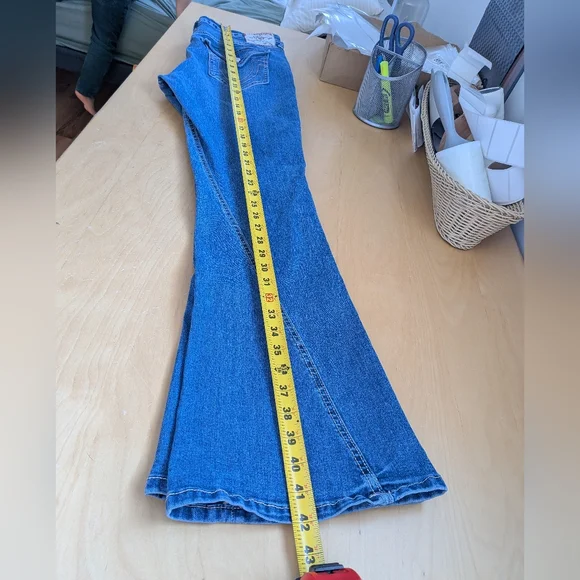 TRUE RELIGION Joey Mid Rise Flare Women Jeans Size 31 Blue Color Y2K Style 2000 - Picture 14 of 16